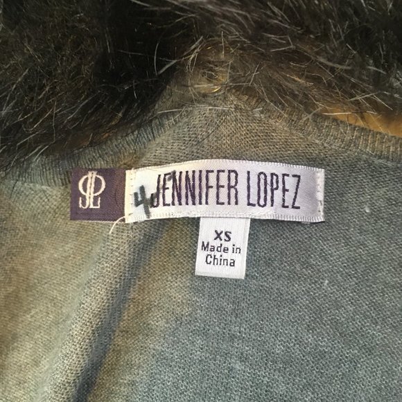 Jennifer Lopez Gray Lightweight Open Front Cardigan w/ Faux Fur Collar, size XS - Picture 9 of 10